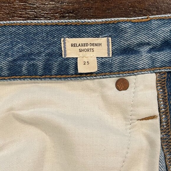 Madewell Relaxed Denim Shorts in Homecrest Wash: Ripped Edition, Size 25 - Picture 9 of 12